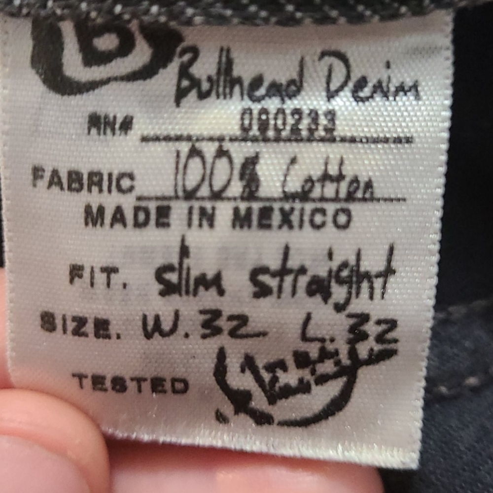 Bullhead Jeans - Picture 3 of 4